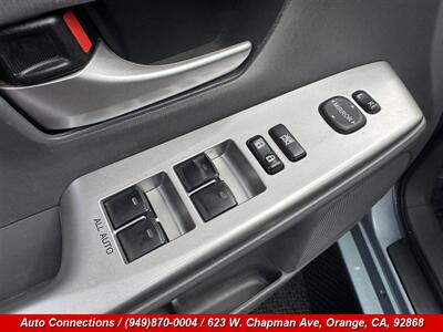 2014 Toyota Prius v Two - Photo 20 - Orange, CA 92868