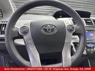 2014 Toyota Prius v Two - Photo 13 - Orange, CA 92868