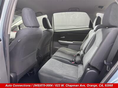 2014 Toyota Prius v Two - Photo 9 - Orange, CA 92868