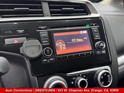 2019 Honda Fit LX   - Photo 17 - Orange, CA 92868