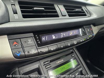 2015 Lexus CT 200h   - Photo 18 - Orange, CA 92868