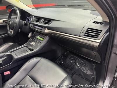 2015 Lexus CT 200h   - Photo 10 - Orange, CA 92868