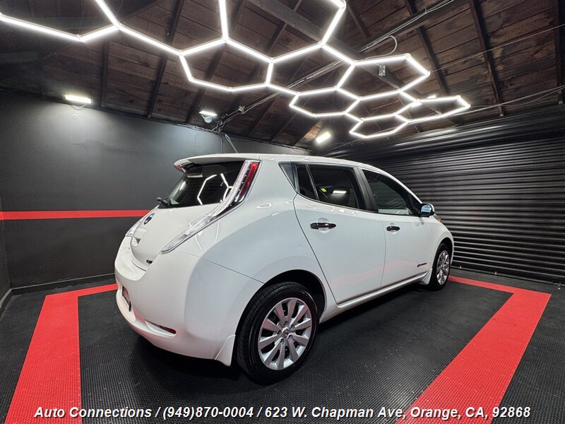 2013 Nissan LEAF S photo 3