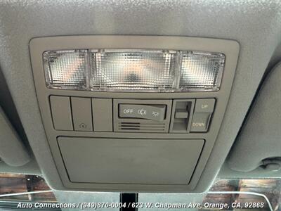 2011 Toyota Venza FWD V6   - Photo 17 - Orange, CA 92868