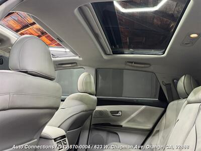 2011 Toyota Venza FWD V6   - Photo 19 - Orange, CA 92868