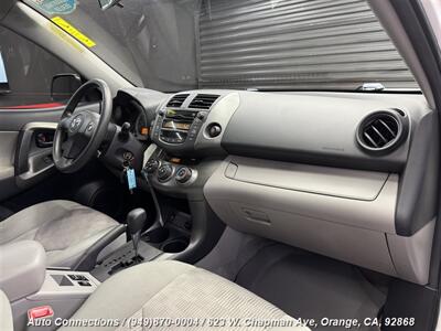 2011 Toyota RAV4   - Photo 10 - Orange, CA 92868