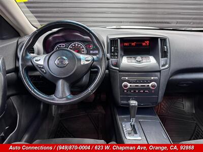 2013 Nissan Maxima 3.5 SV   - Photo 12 - Orange, CA 92868