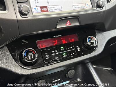 2013 Kia Sportage EX   - Photo 16 - Orange, CA 92868
