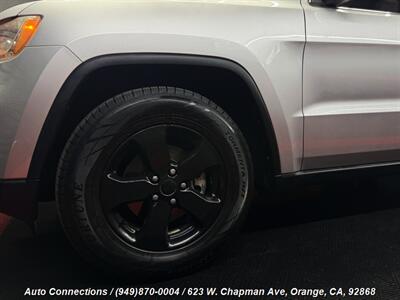 2011 Jeep Grand Cherokee Laredo X   - Photo 36 - Orange, CA 92868