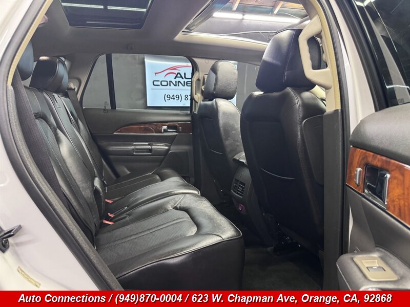 2013 Lincoln MKX - Photo 8 - Orange, CA 92868
