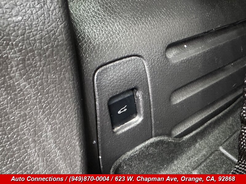 2013 Lincoln MKX - Photo 28 - Orange, CA 92868