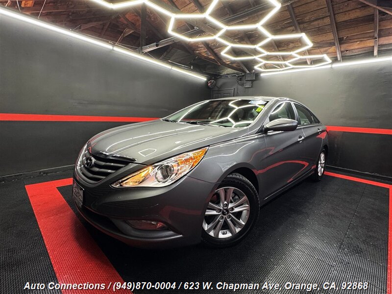 2013 Hyundai SONATA GLS  