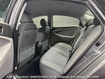 2013 Hyundai SONATA GLS   - Photo 9 - Orange, CA 92868