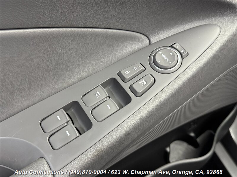2013 Hyundai Sonata GLS photo 19