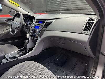 2013 Hyundai SONATA GLS   - Photo 10 - Orange, CA 92868