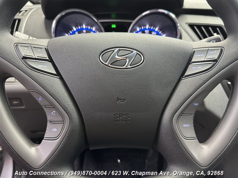 2013 Hyundai Sonata GLS photo 12