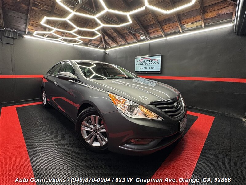 2013 Hyundai SONATA GLS  