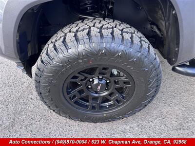 2020 Toyota Tacoma TRD Sport   - Photo 39 - Orange, CA 92868