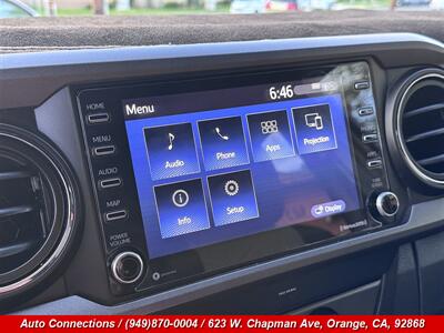 2020 Toyota Tacoma TRD Sport   - Photo 18 - Orange, CA 92868