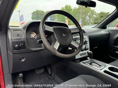 2010 Dodge Challenger SE   - Photo 12 - Orange, CA 92868