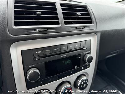 2010 Dodge Challenger SE   - Photo 19 - Orange, CA 92868