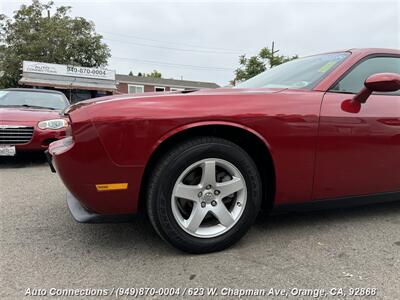 2010 Dodge Challenger SE   - Photo 27 - Orange, CA 92868