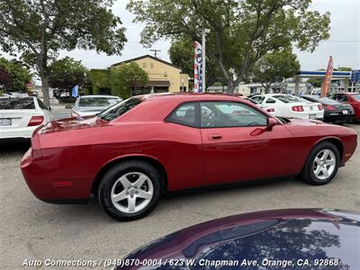 2010 Dodge Challenger SE   - Photo 3 - Orange, CA 92868