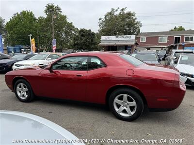 2010 Dodge Challenger SE   - Photo 4 - Orange, CA 92868