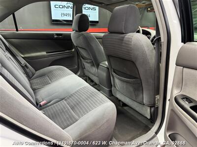 2005 Toyota Camry LE   - Photo 8 - Orange, CA 92868