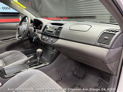 2005 Toyota Camry LE   - Photo 10 - Orange, CA 92868