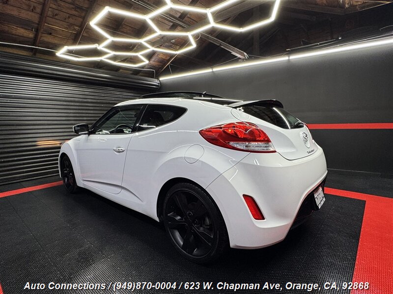 2017 Hyundai Veloster Value Edition R-Spec Turbo photo 4