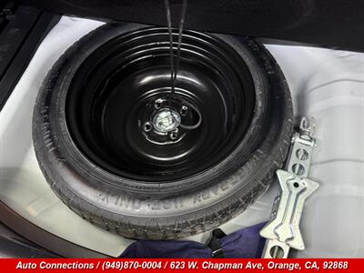 2013 Honda Fit Sport w/Navi   - Photo 21 - Orange, CA 92868