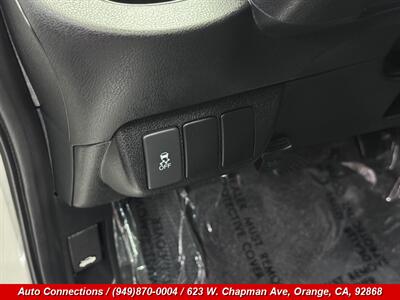 2013 Honda Fit Sport w/Navi   - Photo 17 - Orange, CA 92868