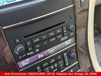 2014 Cadillac Escalade Premium - Photo 17 - Orange, CA 92868