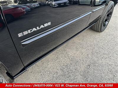 2014 Cadillac Escalade Premium - Photo 38 - Orange, CA 92868