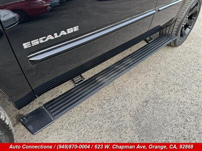 2014 Cadillac Escalade Premium - Photo 37 - Orange, CA 92868