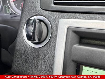 2011 Volvo C70 T5   - Photo 19 - Orange, CA 92868