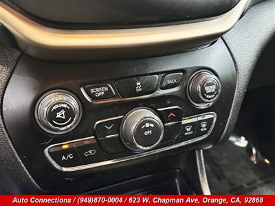 2017 Jeep Cherokee Latitude   - Photo 16 - Orange, CA 92868