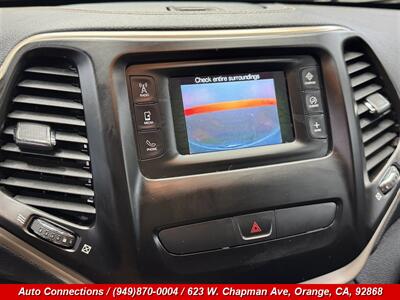 2017 Jeep Cherokee Latitude   - Photo 18 - Orange, CA 92868