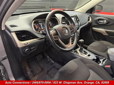 2017 Jeep Cherokee Latitude   - Photo 11 - Orange, CA 92868