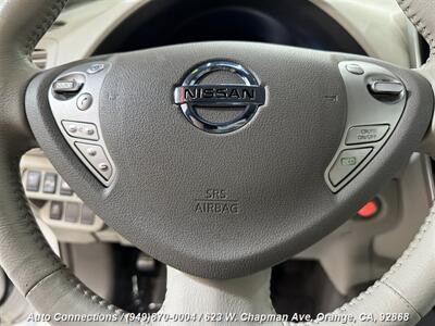 2013 Nissan LEAF SV   - Photo 12 - Orange, CA 92868