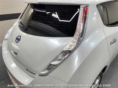 2013 Nissan LEAF SV   - Photo 30 - Orange, CA 92868