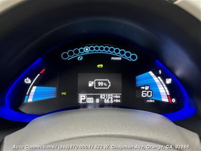 2013 Nissan LEAF SV   - Photo 15 - Orange, CA 92868