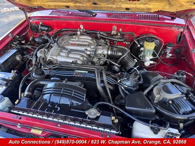 1994 Toyota Pickup SR5 V6 - Photo 16 - Orange, CA 92868