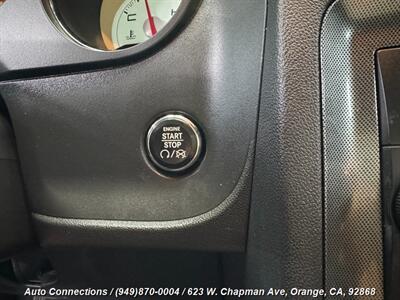 2012 Dodge Challenger SXT   - Photo 16 - Orange, CA 92868