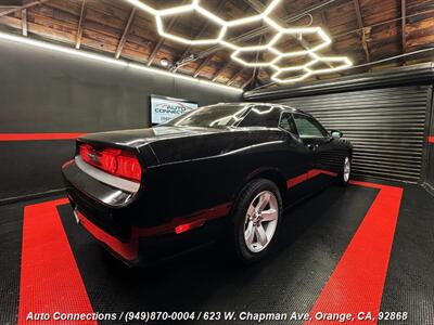 2012 Dodge Challenger SXT   - Photo 3 - Orange, CA 92868
