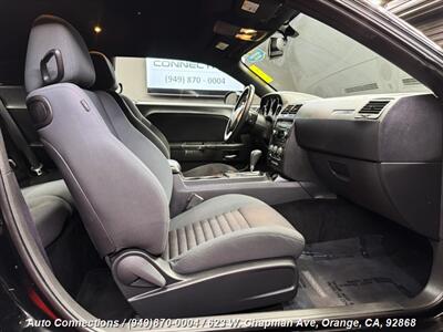 2012 Dodge Challenger SXT   - Photo 7 - Orange, CA 92868