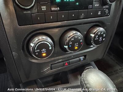 2012 Dodge Challenger SXT   - Photo 14 - Orange, CA 92868