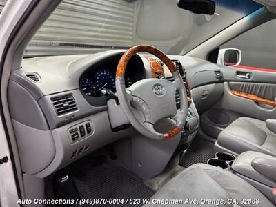 2007 Toyota Sienna XLE Limited 7-Passen   - Photo 13 - Orange, CA 92868