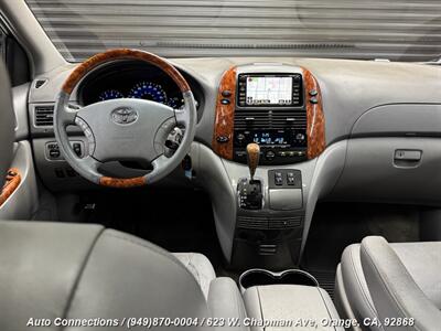 2007 Toyota Sienna XLE Limited 7-Passen   - Photo 14 - Orange, CA 92868